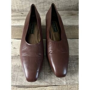 Cole Haan Brown Low Pump Heels Made In Italy Size 8 1/2 AA